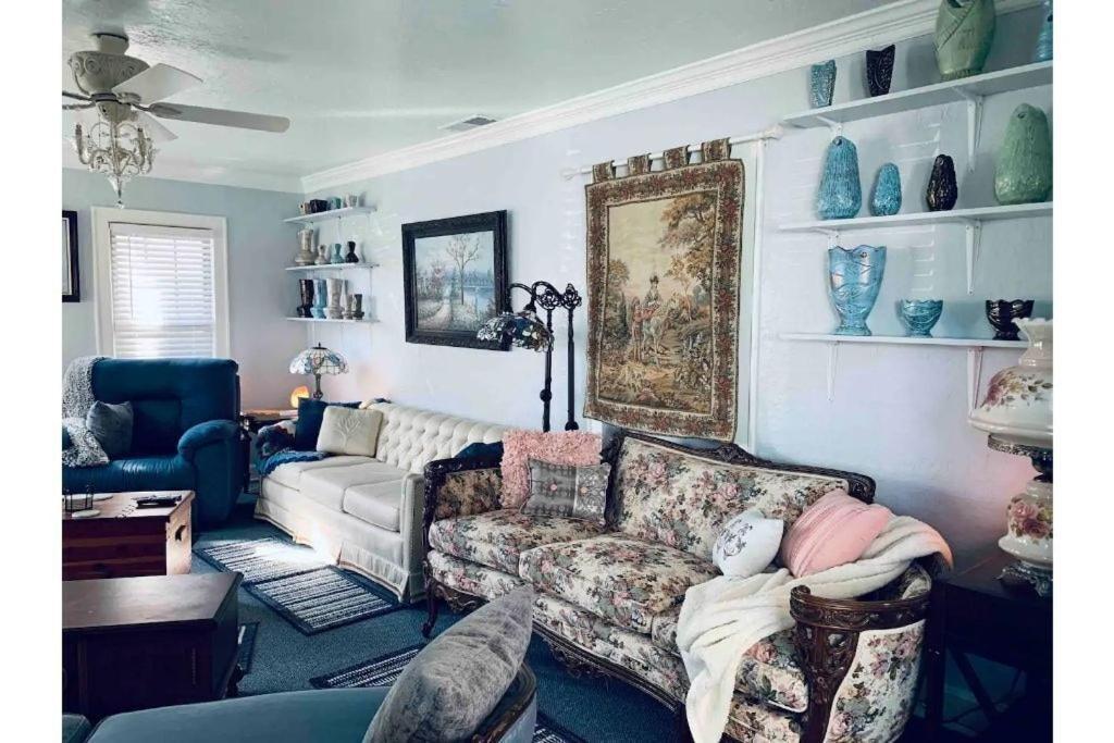 CaroleBelle Cottage-sleeps 8+hot tub/grills/firepit Lawton Esterno foto